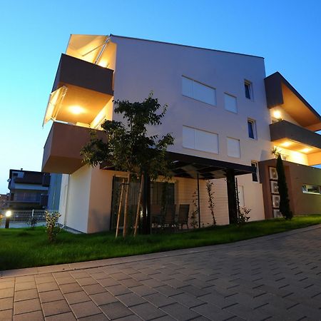 זאדאר Apartments Hills מראה חיצוני תמונה