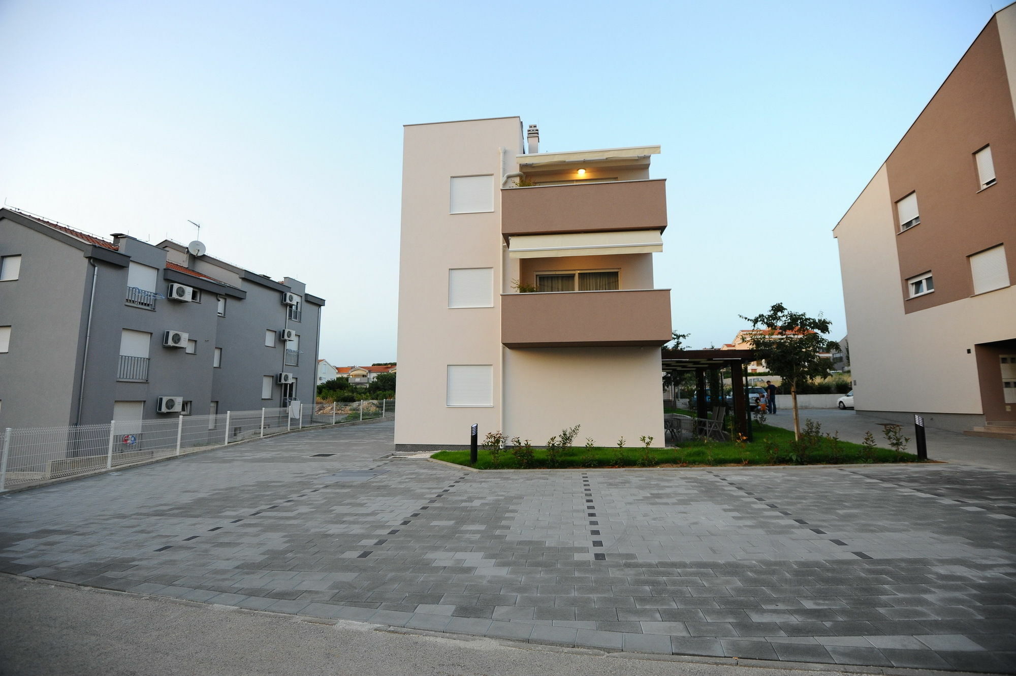 זאדאר Apartments Hills מראה חיצוני תמונה